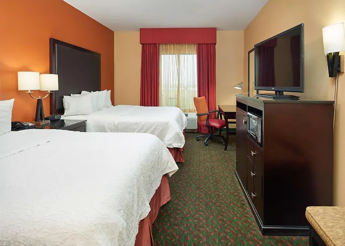 Hampton Inn & Suites Waco-South