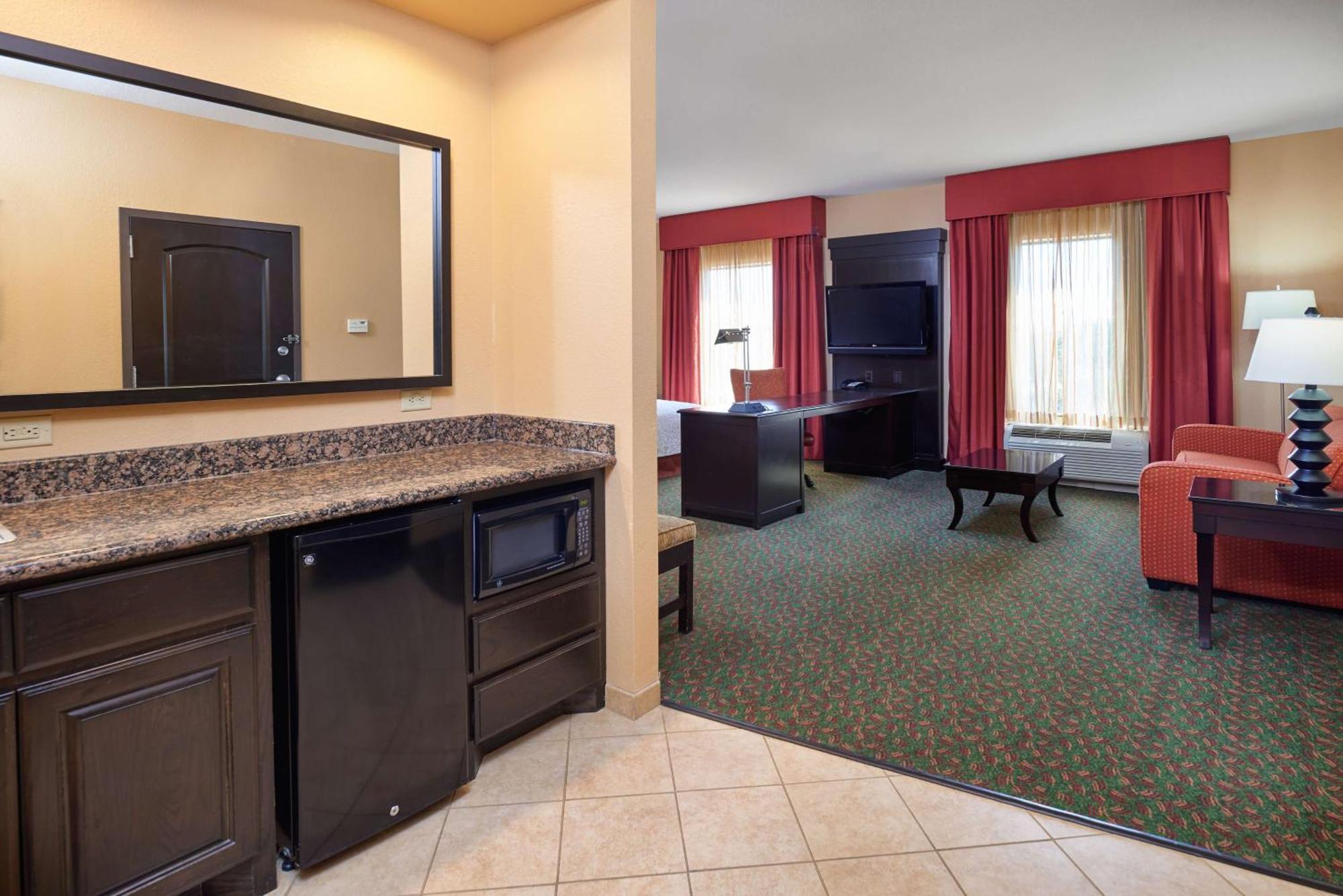 Hotel Hampton & Waco-south