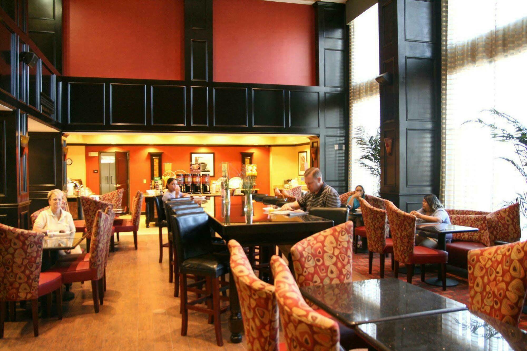 Hampton & Waco-south 3*