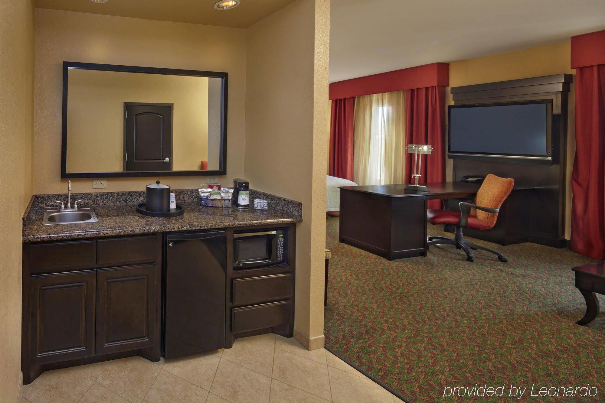 Hotel Hampton & Waco-south 3*