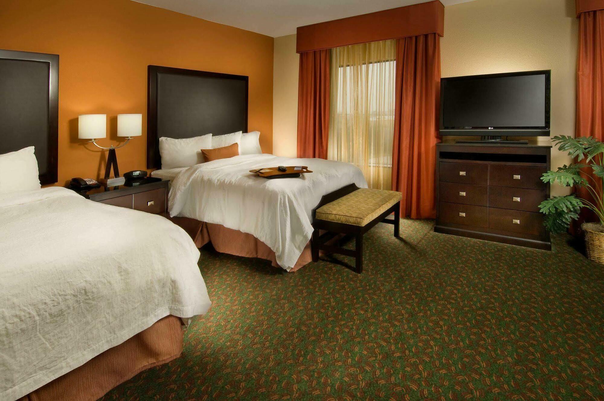 Hampton & Waco-south Hotel