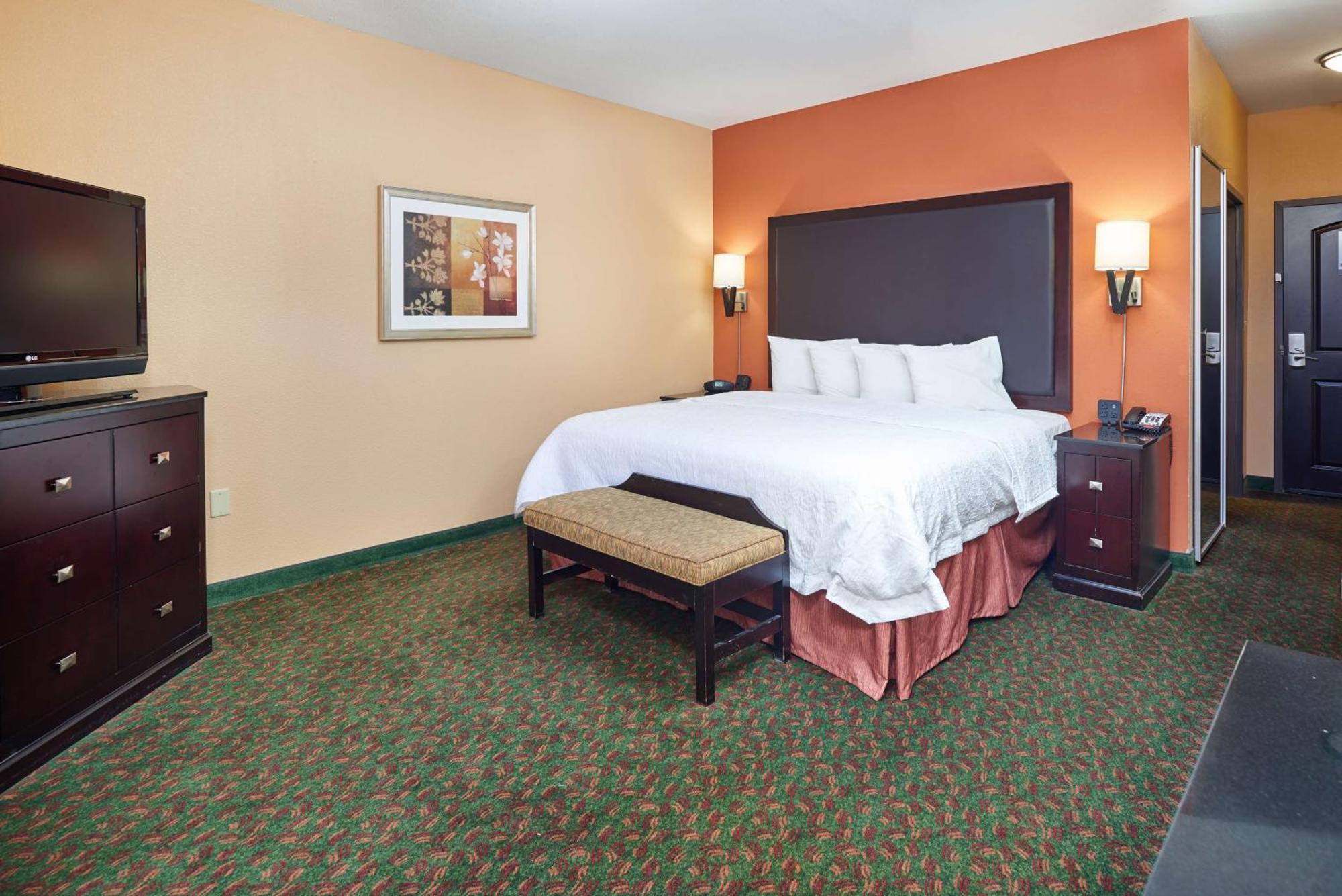 Hampton & Waco-south Hotel