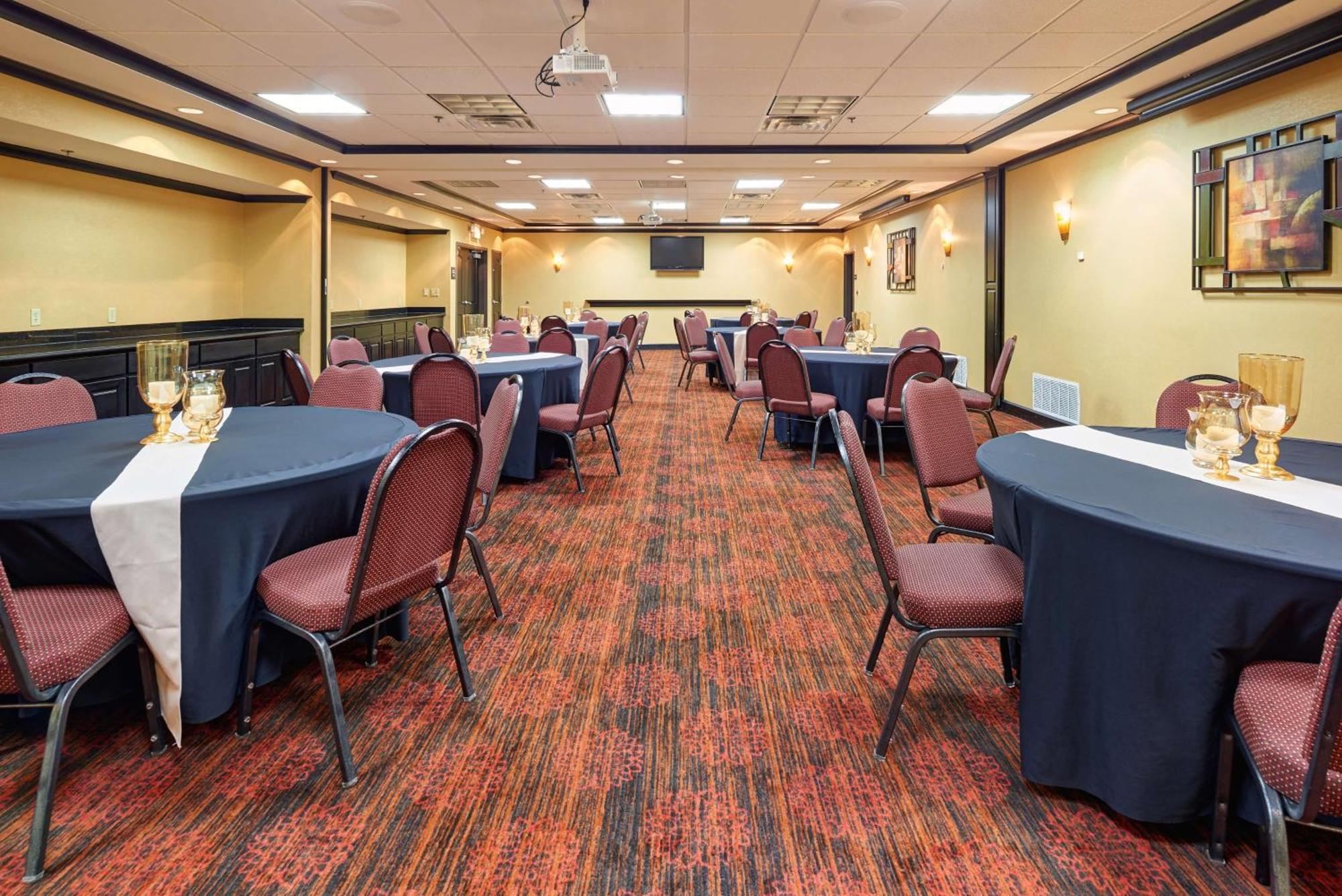 Hotel Hampton & Waco-south 3*
