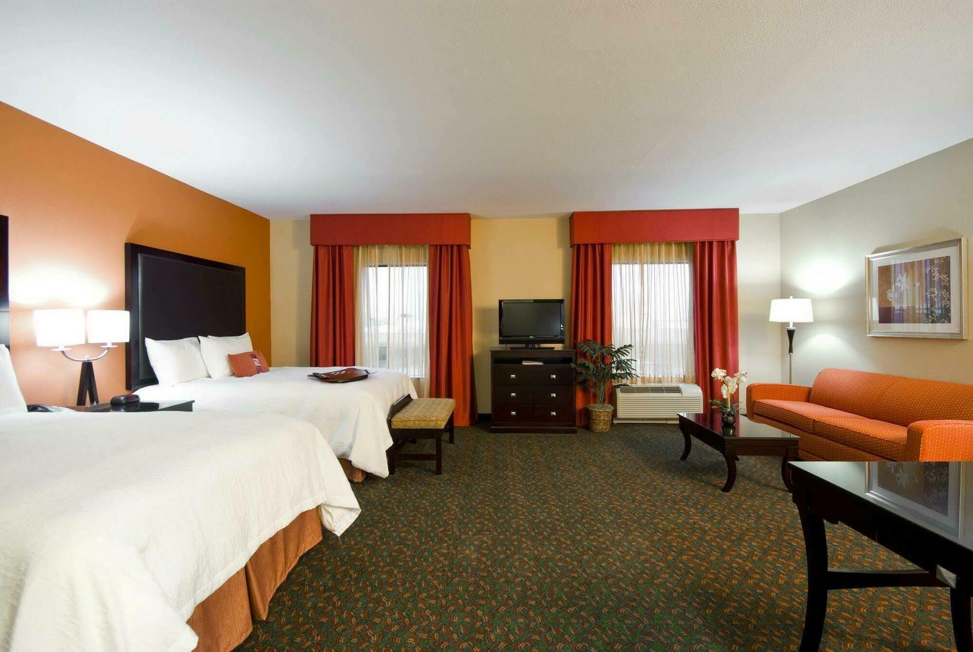 Hotel Hampton & Waco-south